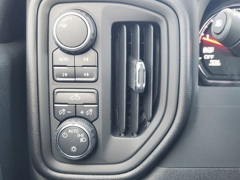 Used 2025 Chevrolet Silverado 1500 Custom Trail Boss w/ Turbomax Blackout Package image 18