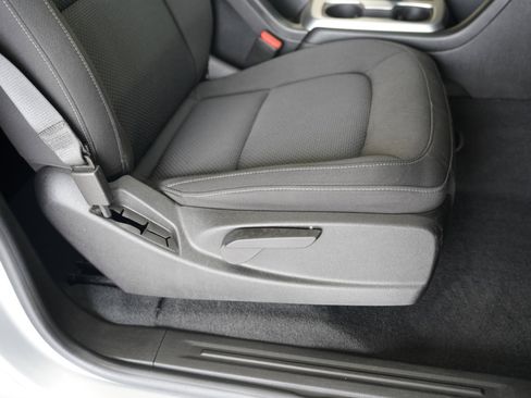 Used 2020 Chevrolet Colorado LT image 29