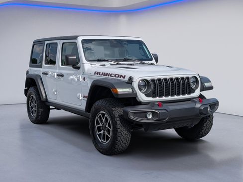 Used 2026 Jeep Wrangler Unlimited Rubicon AWD/4WD image 5