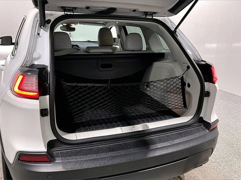 Used 2021 Jeep Cherokee Latitude Lux w/ Sun & Sound Group image 39