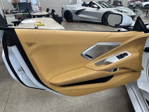 Used 2021 Chevrolet Corvette Stingray Premium Cpe w/ Z51 Performance Package image 7