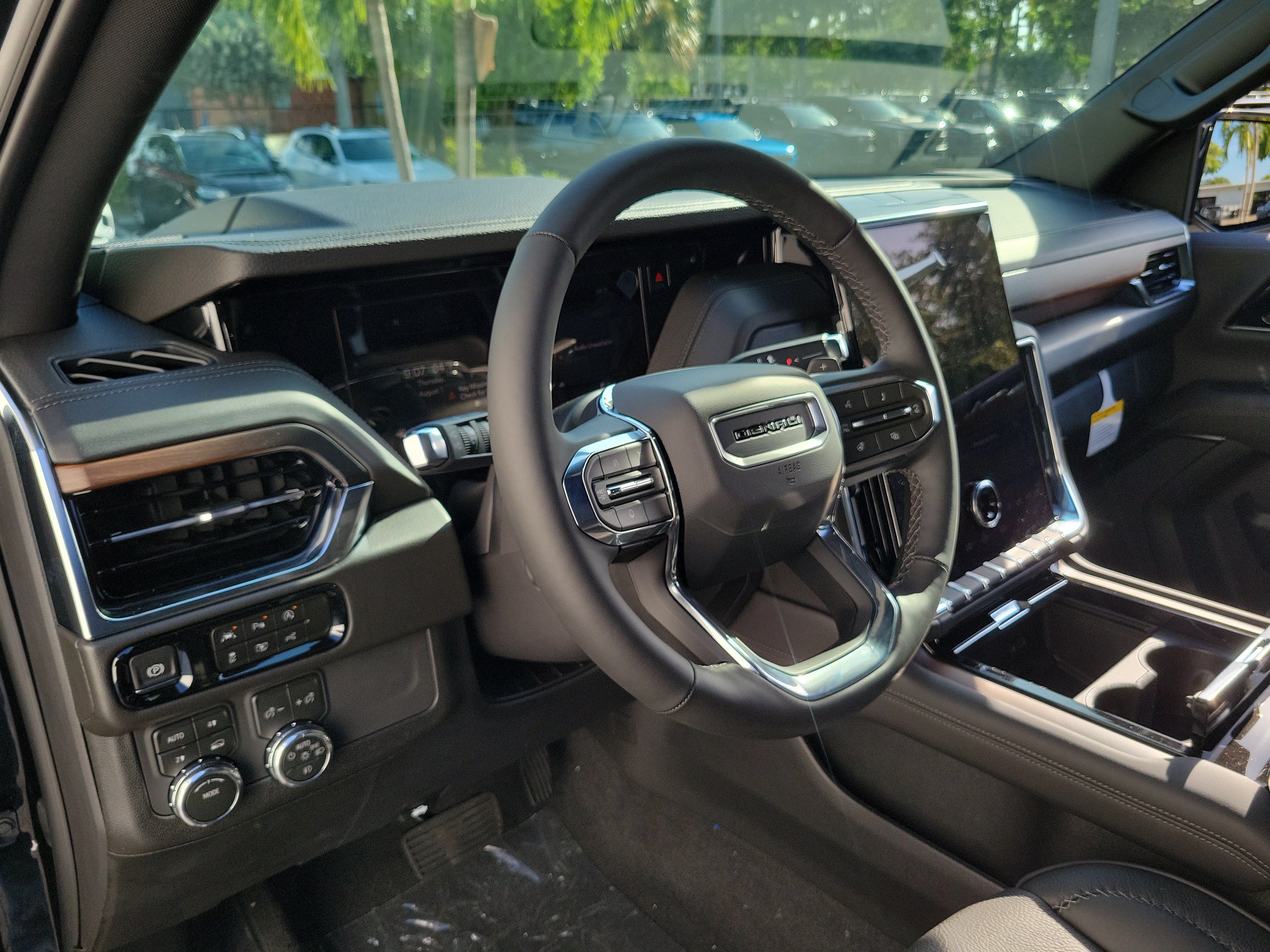 New 2026 GMC Yukon Denali AWD/4WD image 21