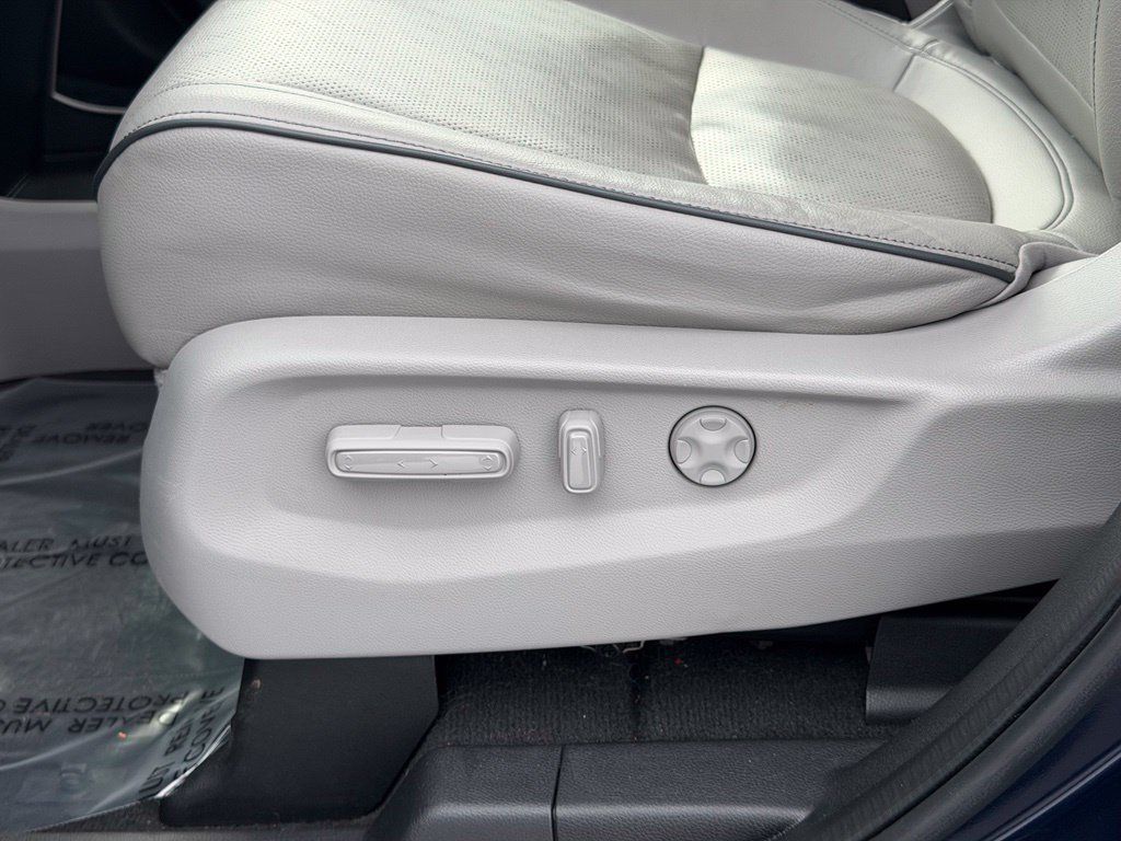 Used 2023 Honda Odyssey Elite image 22