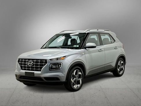 Used 2022 Hyundai Venue SEL w/ Cargo Package image 1