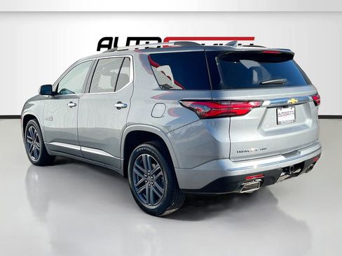 Used 2023 Chevrolet Traverse High Country image 5