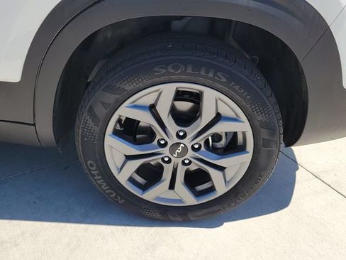 Certified 2024 Kia Seltos LX AWD/4WD image 19