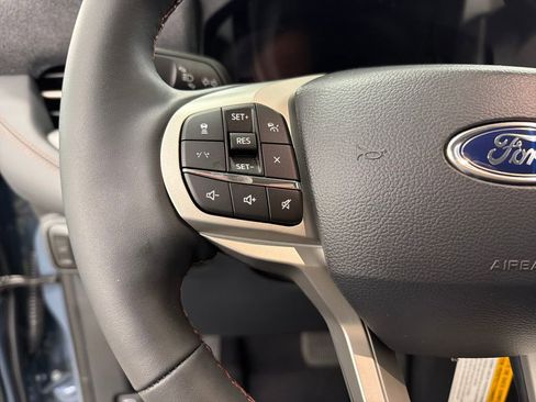 New 2026 Ford Explorer Active image 19