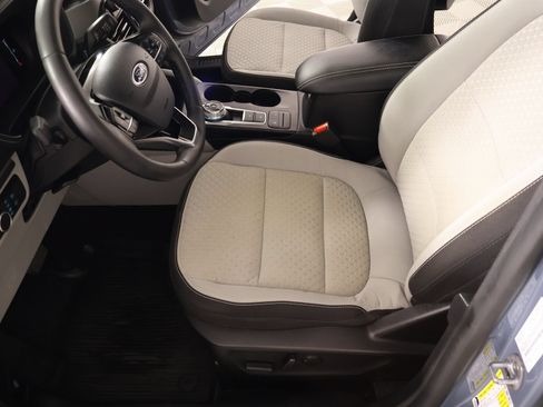Used 2023 Ford Escape Active w/ Cold Weather Package FWD image 11