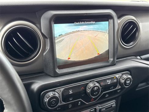 Used 2022 Jeep Wrangler Unlimited Sport image 26