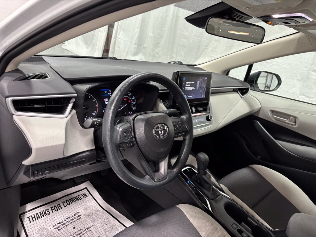 Used 2025 Toyota Corolla LE FWD image 15