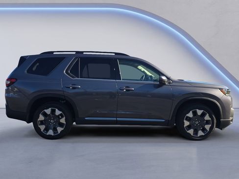 New 2026 Honda Pilot Touring image 6