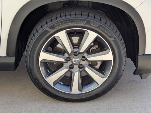 Used 2023 Honda Pilot Elite image 12