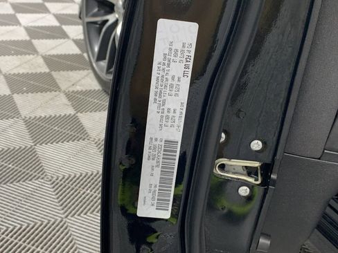 Used 2018 Dodge Charger R/T Scat Pack RWD image 12