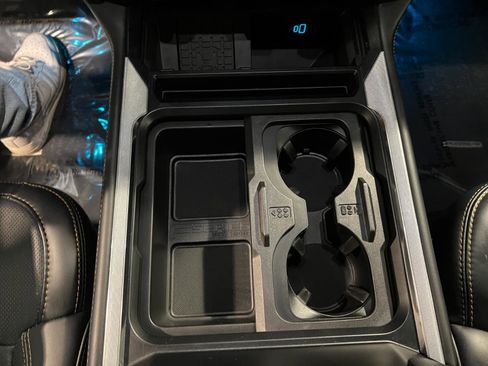 Used 2024 Ford F250 Platinum image 20