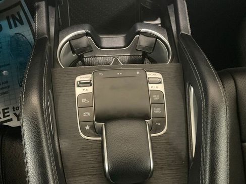 Used 2020 Mercedes-Benz GLE 350 4MATIC image 25