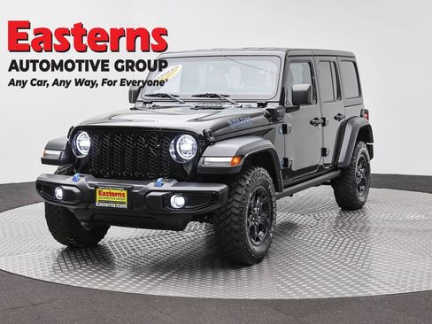 Used 2023 Jeep Wrangler Unlimited w/ Convenience Group AWD/4WD image 1