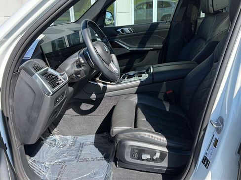 Used 2025 BMW X5 xDrive40i w/ Climate Comfort Package AWD/4WD image 10