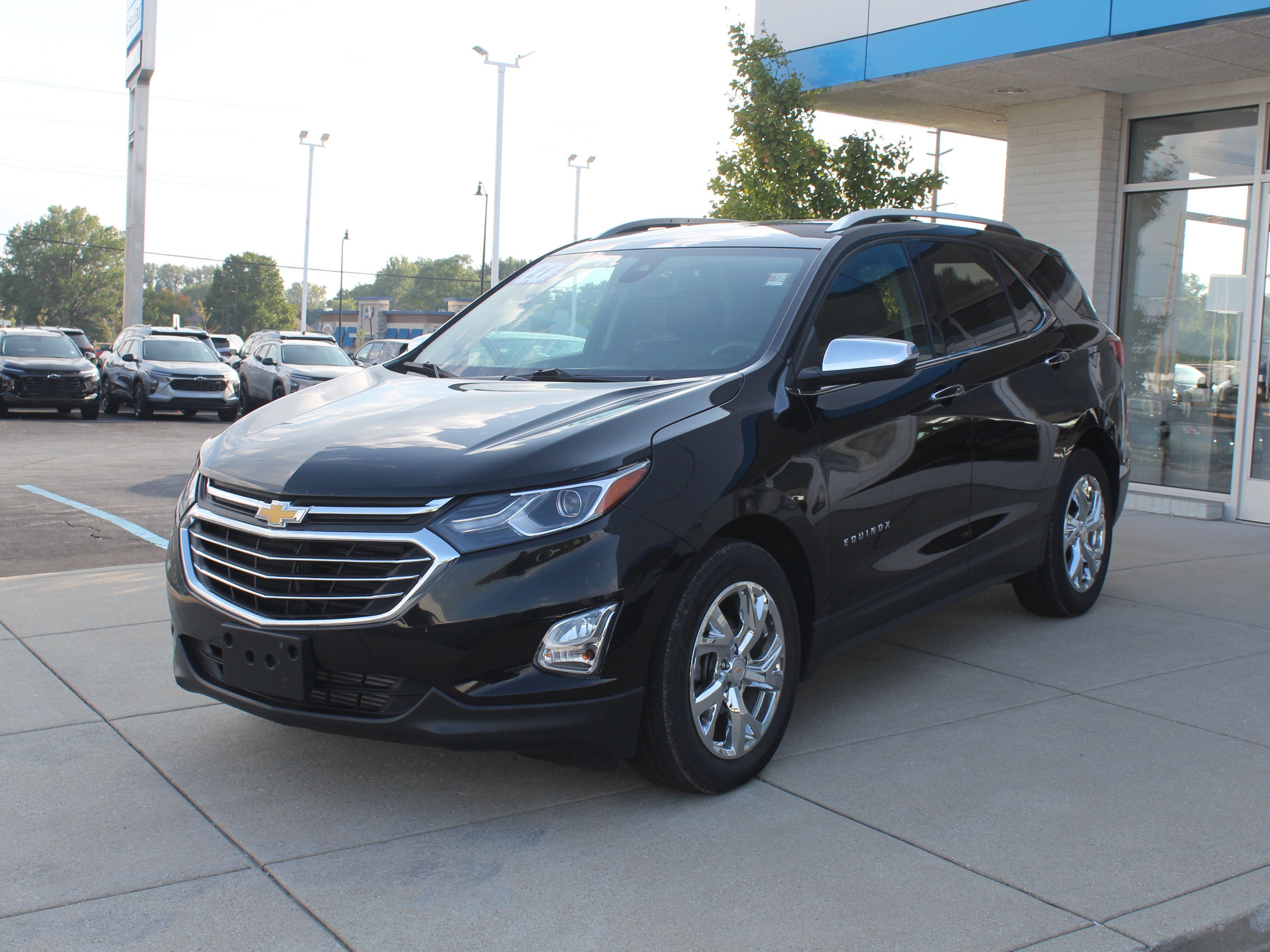 Used 2021 Chevrolet Equinox Premier FWD image 11
