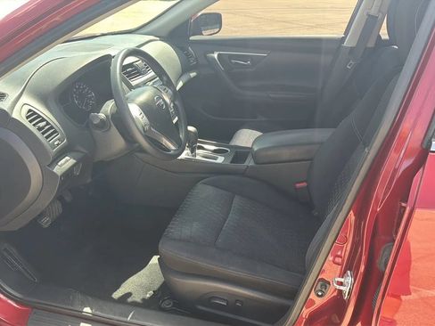 Used 2016 Nissan Altima 2.5 S w/ Power Driver Seat Package FWD image 9