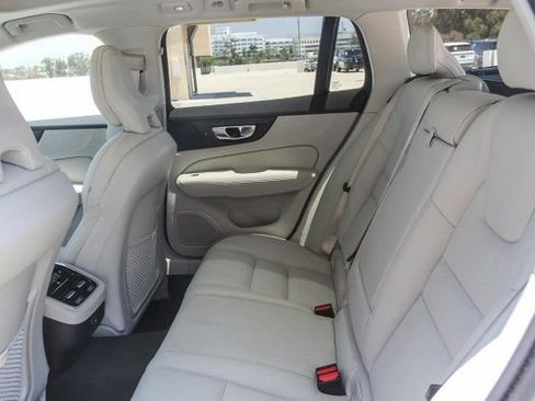 New 2025 Volvo V60 B5 Cross Country Ultra w/ Protection Package Premier image 19