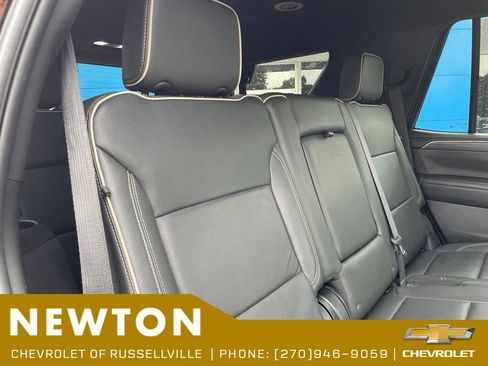 Used 2024 GMC Yukon SLT RWD image 29