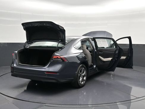 Used 2024 Honda Accord EX image 32