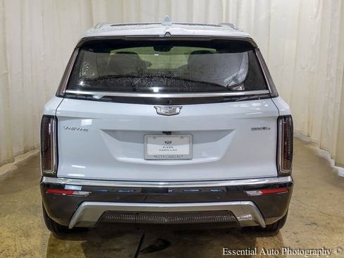 New 2026 Cadillac Vistiq Luxury image 5