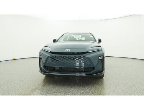 New 2025 Toyota Crown Signia image 31