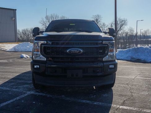 Used 2022 Ford F250 XLT w/ Black Appearance Package image 8