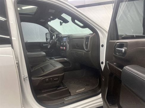 Used 2020 GMC Sierra 2500 Denali w/ Denali Ultimate Package image 15