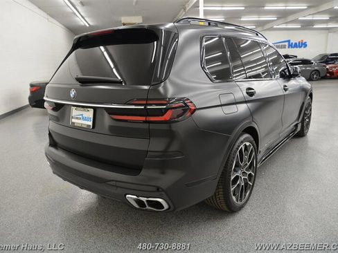 Used 2023 BMW X7 M60i w/ Climate Comfort Package image 10