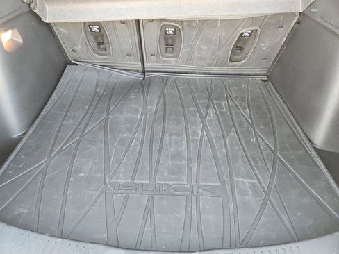 Used 2024 Buick Envista Preferred image 31