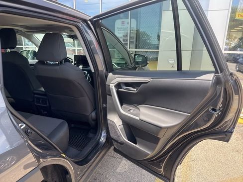 Used 2023 Toyota RAV4 XLE w/ Convenience Package AWD/4WD image 18