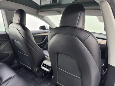 Used 2023 Tesla Model 3 Standard Range image 36
