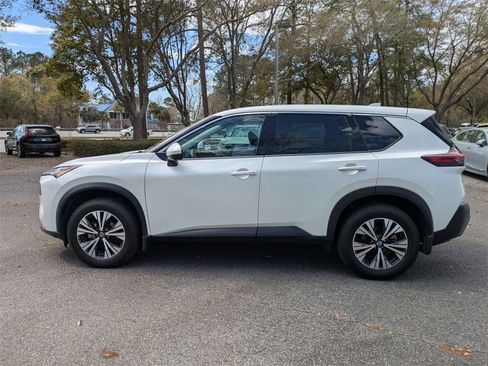 Used 2021 Nissan Rogue SV image 7