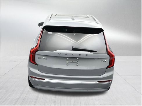 Used 2025 Volvo XC90 T8 Plus AWD/4WD image 20