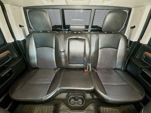 Used 2015 RAM 1500 Laramie w/ Convenience Group image 13