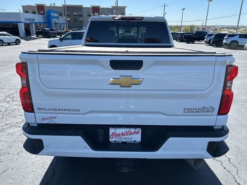 Used 2024 Chevrolet Silverado 2500 High Country w/ High Country Premium Package image 7