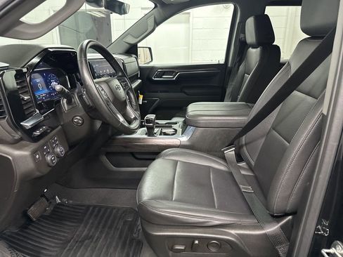 Used 2024 Chevrolet Silverado 1500 LTZ w/ LTZ Premium Package image 19