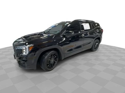 Certified 2024 GMC Terrain SLT w/ Elevation Edition AWD/4WD image 4