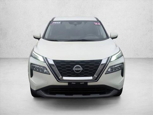 Used 2023 Nissan Rogue SV AWD/4WD image 2