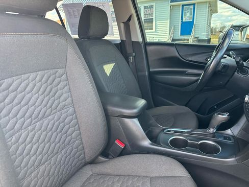 Used 2020 Chevrolet Equinox LT AWD/4WD image 19