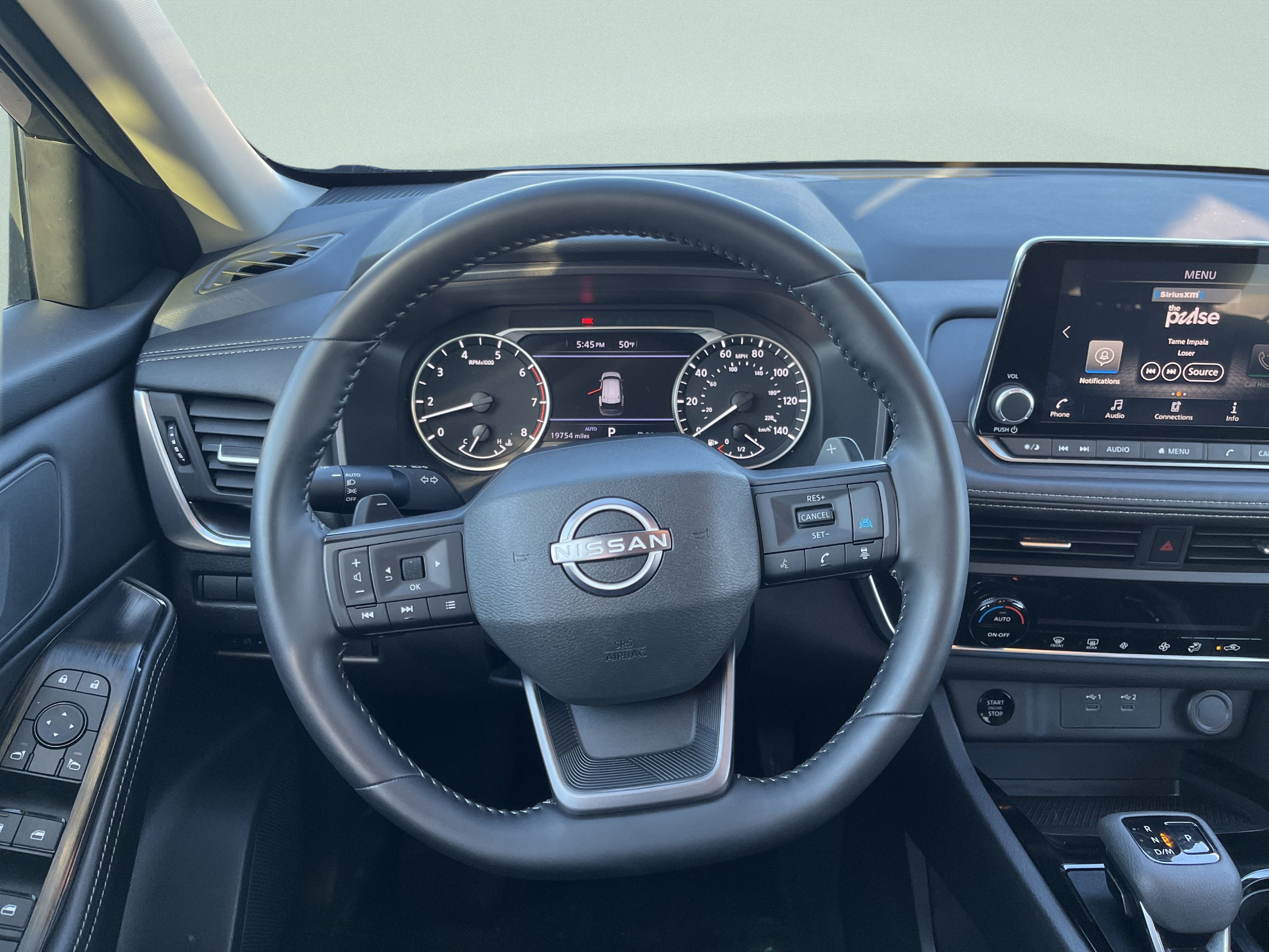 Used 2026 Nissan Rogue SV AWD/4WD image 26