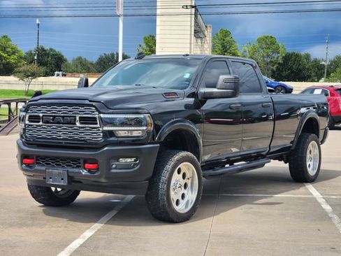 Used 2023 RAM 2500 Tradesman AWD/4WD image 3