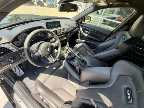 Used 2017 BMW M3 RWD image 12