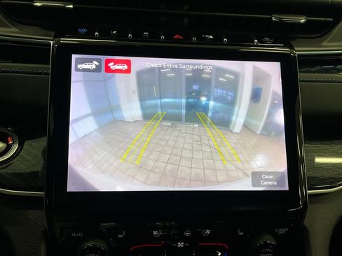 Used 2022 Jeep Grand Cherokee Trailhawk image 26