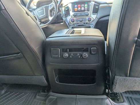 Used 2017 GMC Yukon Denali AWD/4WD image 20