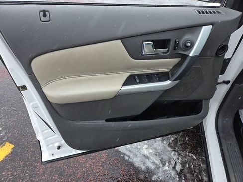 Used 2013 Ford Edge SEL image 13