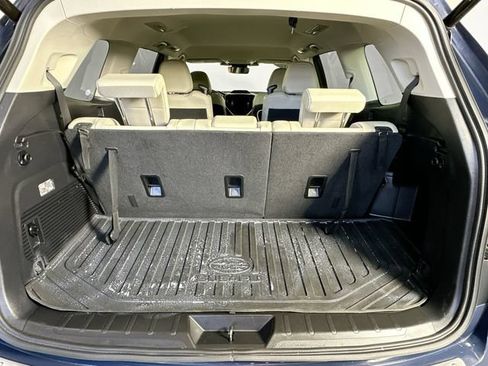Used 2023 Subaru Ascent Limited AWD/4WD image 31