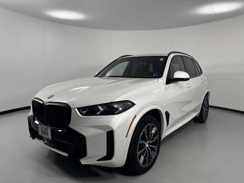Used 2026 BMW X5 xDrive40i w/ Executive Package AWD/4WD image 3